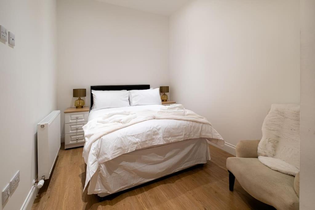 2 Bed 2 Bath Spacious Apartment In Central Абърдийн Екстериор снимка