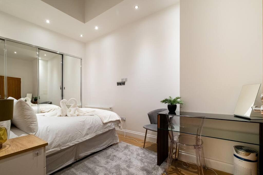 2 Bed 2 Bath Spacious Apartment In Central Абърдийн Екстериор снимка